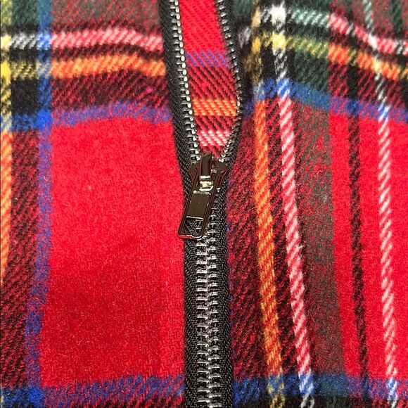 Red, green, yellow, blue and Black zip up Jacket with Plaid Design - Picture 4 of 7